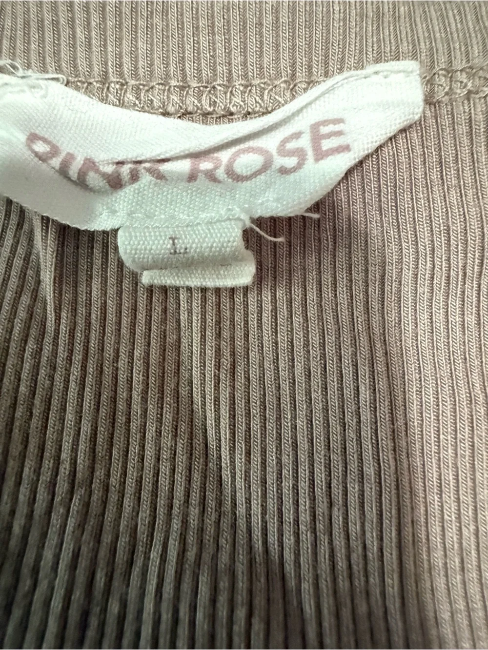 Women’s Ribbed Short Sleeve Top in Dusty Pink